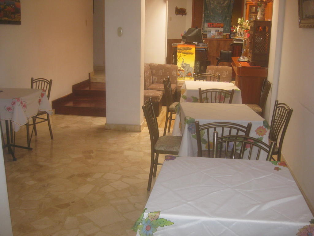Hostal Camiluz Nazca Ngoại thất bức ảnh