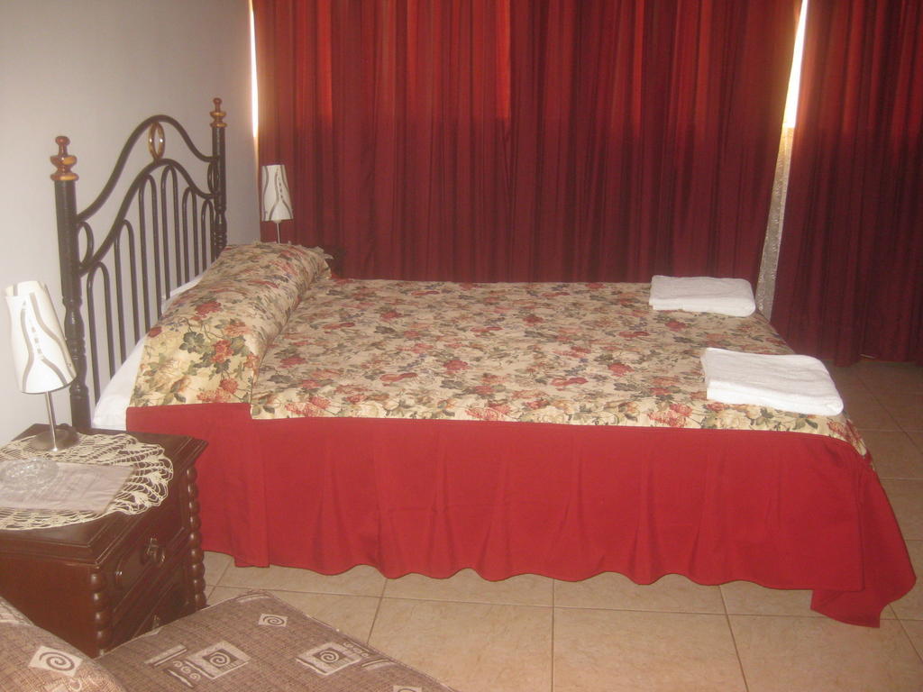 Hostal Camiluz Nazca Phòng bức ảnh